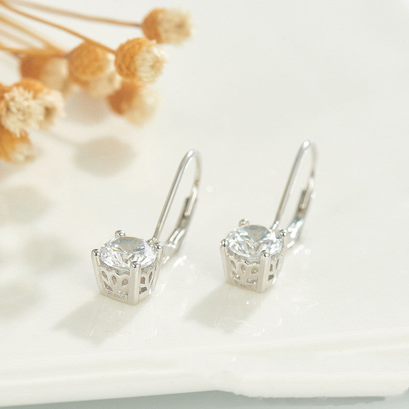 European And American Simple Aperture Round Zircon Earrings