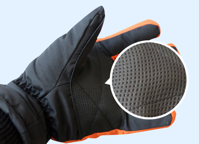 Warm gloves heating