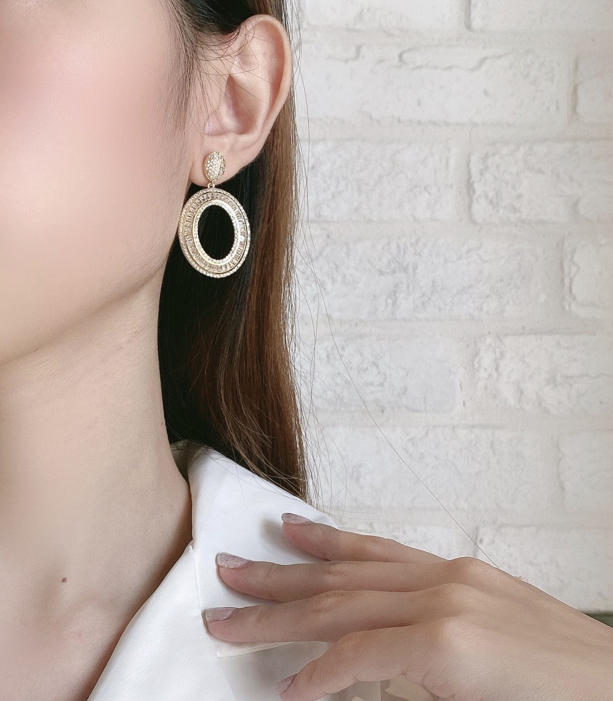 Women's Round Fashion Inlaid Glass Stone Earrings