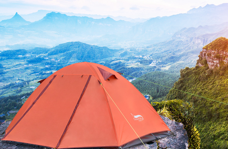Aluminum pole professional rainproof and windproof camping tent
