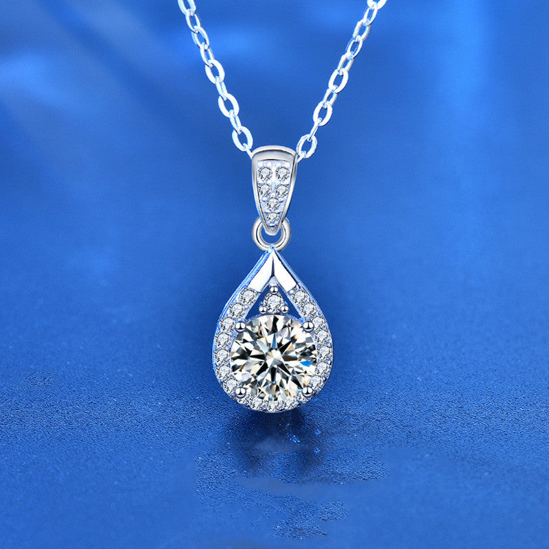 925 Sterling Silver Moissanite Necklace Ladies Retro Personality Water Drop Pendant Clavicle Ins Wind Accessories