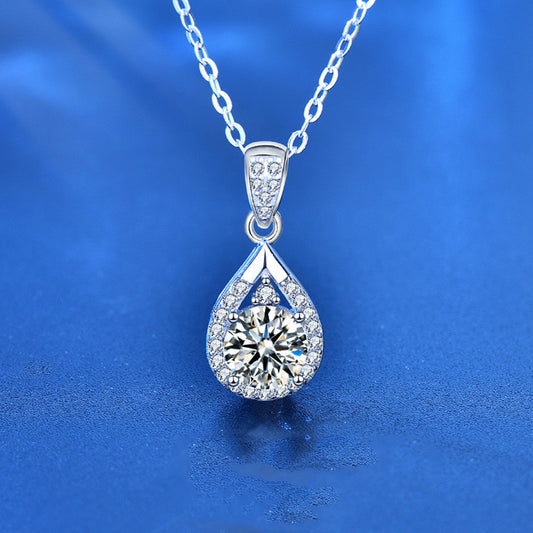 925 Sterling Silver Moissanite Necklace Ladies Retro Personality Water Drop Pendant Clavicle Ins Wind Accessories